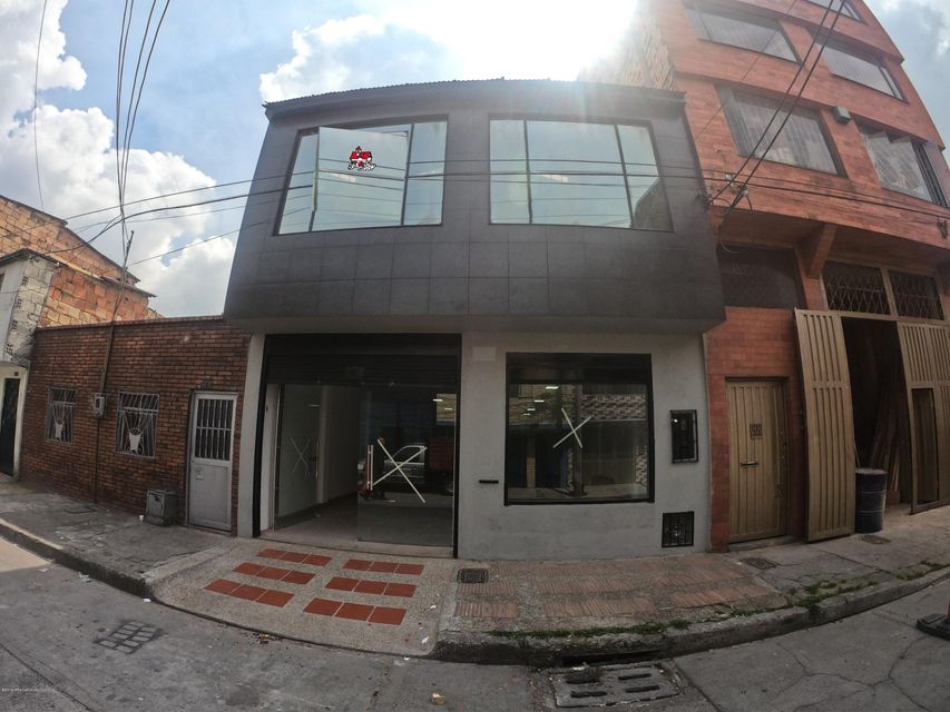 Comercial en  Los Cerezos(Bogota) COD: 22-1030