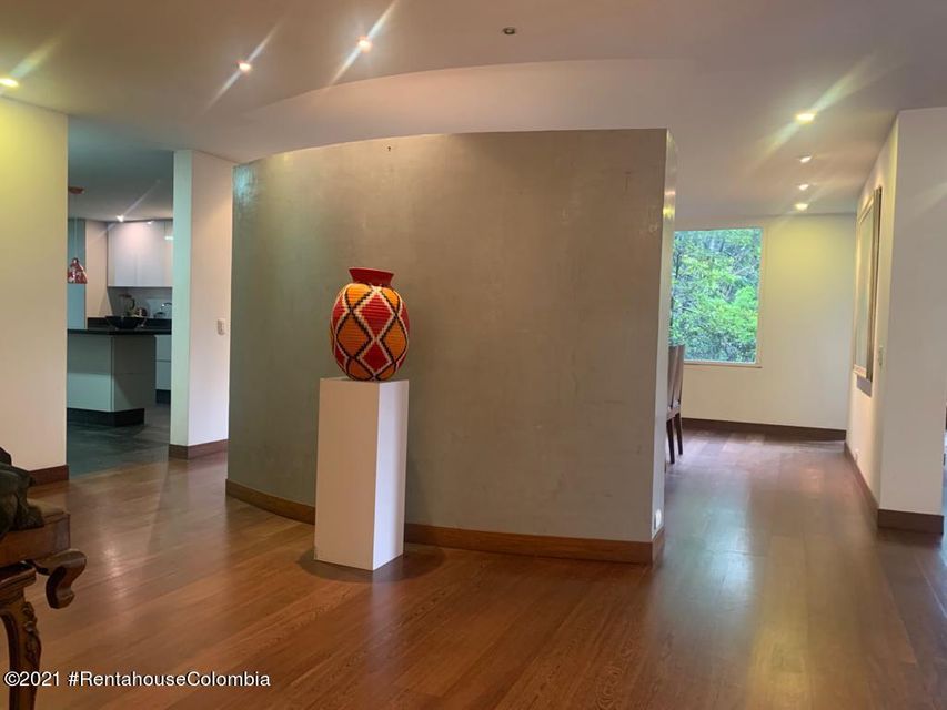 Apartamento en  El Refugio(Bogota) CO: 22-65