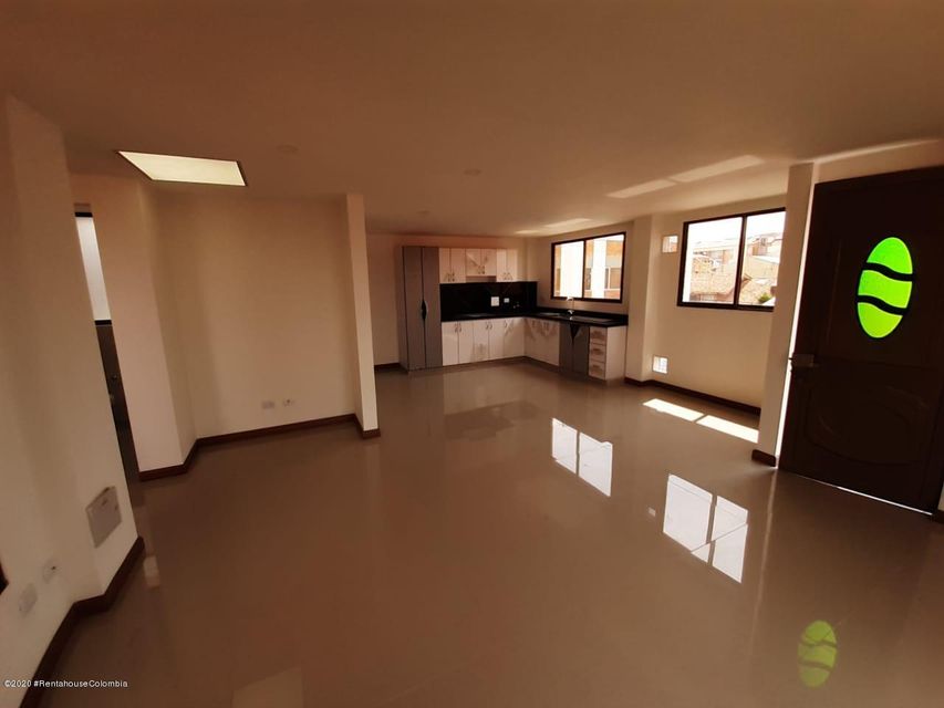 Apartamento en  20 de Julio(Chia) cod: 22-917