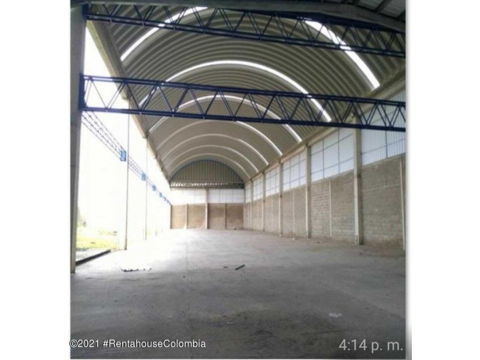 Vendo Comercial en  Cordialidad C.C 22-1415