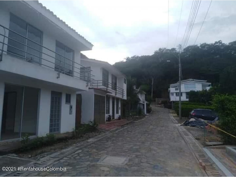 Vendo Lote en  Vereda Guacamayas(Apulo) C.C 22-1467