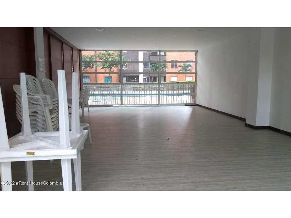 Apartamento en  El Porvenir(Itagui) RAH CO: 23-101