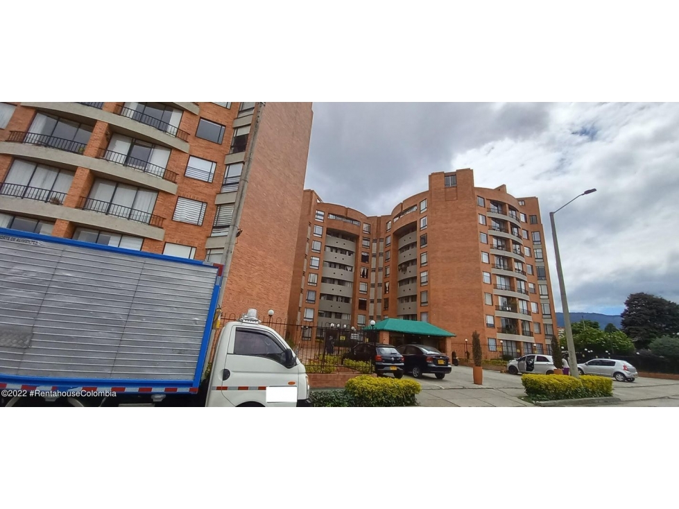 Apartamento en  Cedro Bolivar RAH CO: 23-525