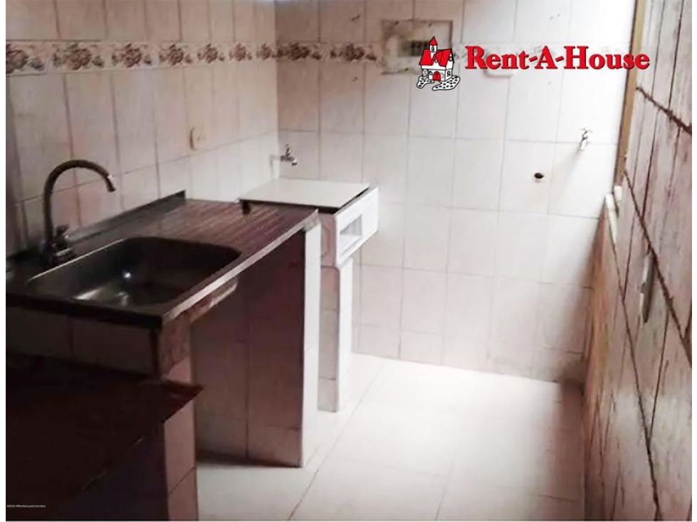 Vendo Apartamento en  Ciudad Verde C.C 22-947