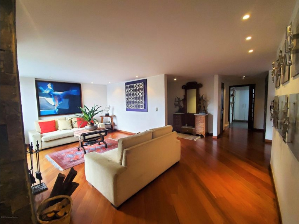 Arriendo Apartamento en  Bella Suiza(Bogota) C.C 22-886