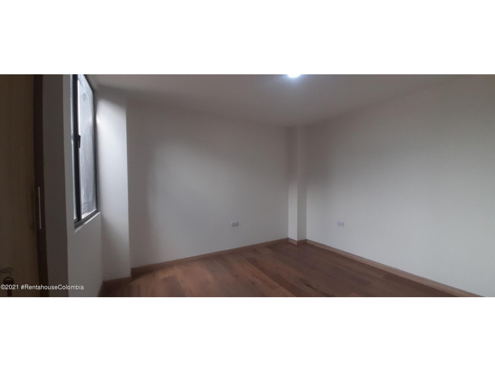 Vendo Comercial en  Las Delicias(Bogota) C.C 22-1293