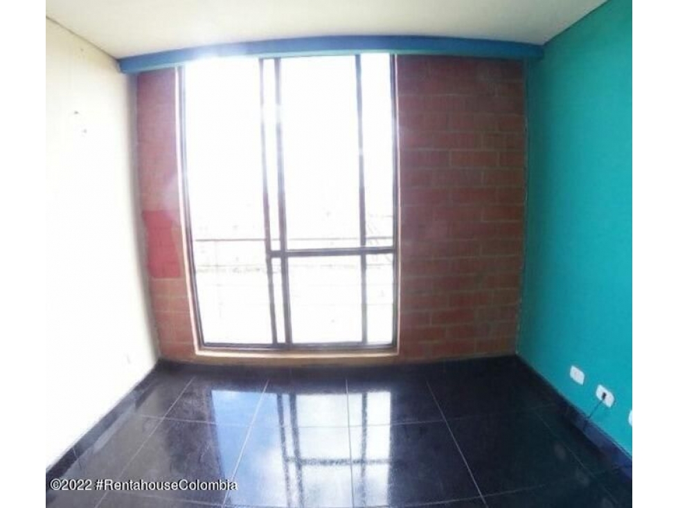 Apartamento en  Ciudad Verde RAH CO: 22-2715