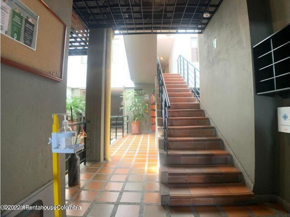 Apartamento en  Galerias(Bogota) RAH CO: 23-425
