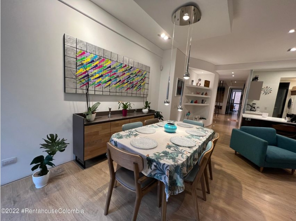 Apartamento en  Chico Reservado RAH CO: 23-886
