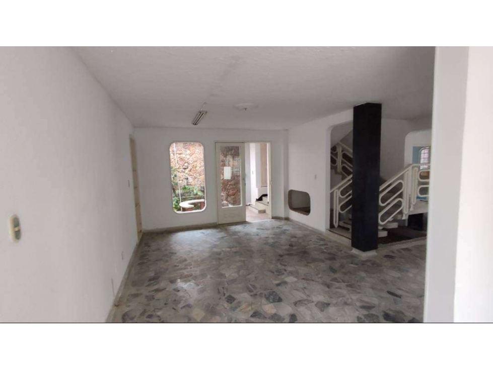 CASA COMERCIAL O VIVIENDA EN ARRIENDO EN CABCERA / INMOBILIARIA PRESTIGIO / BUCARAMANGA SimiCRM995775