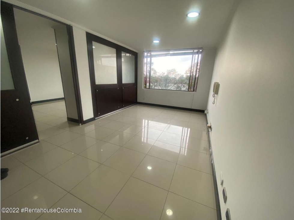 Comercial en  El Lago(Bogota) RAH CO: 23-784