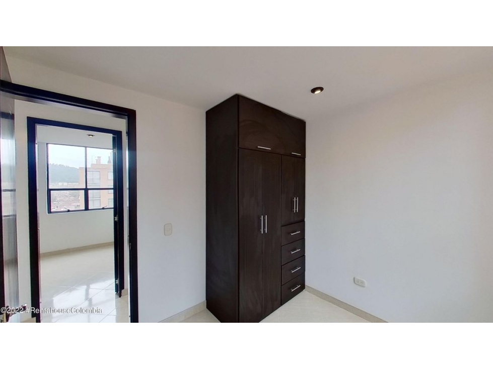 Apartamento en  Llano Popular RAH CO: 23-997