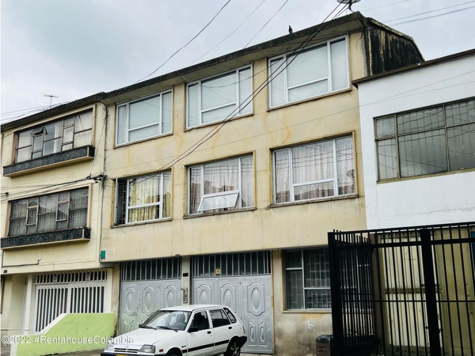 Apartamento en  Galerias(Bogota) RAH CO: 23-1227