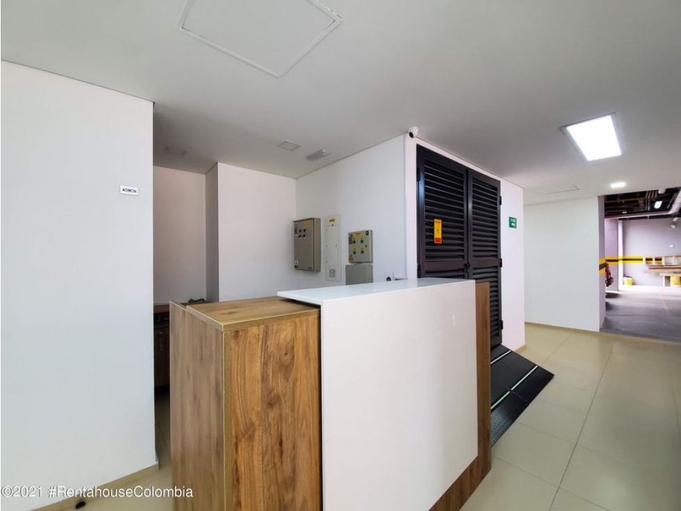 Vendo Apartamento en  Batan(Bogota) C.O 23-739