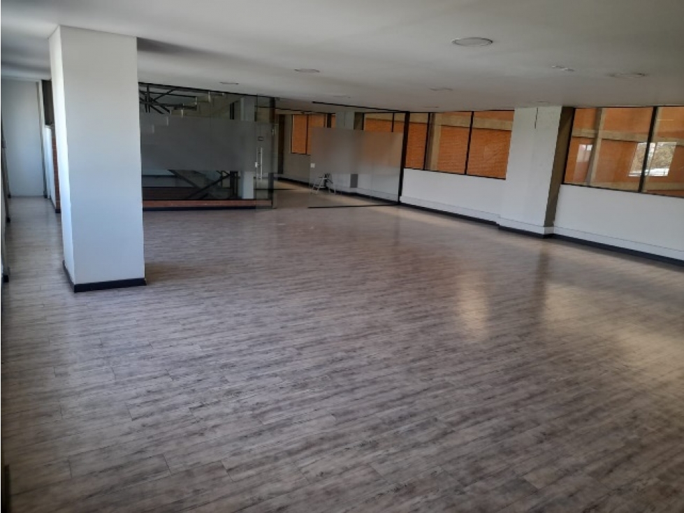 ARRIENDO BODEGAS EN MONTEVIDEO