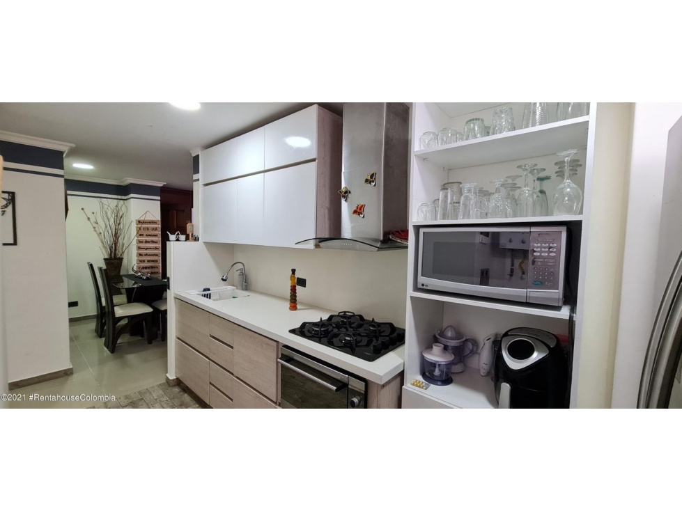 Vendo Apartamento en  Pilarica II C.O 23-1509