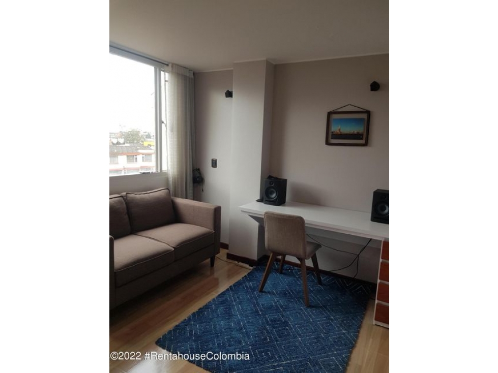 Apartamento en  San Felipe(Bogota) RAH CO: 22-2420