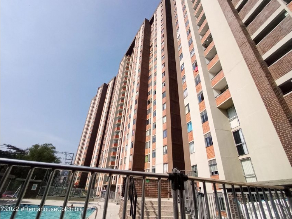 Apartamento en  La Tablaza RAH CO: 23-619