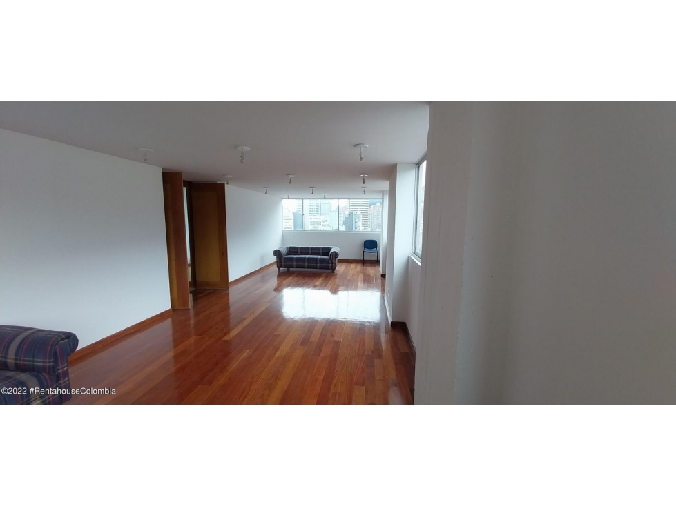 Comercial en  Bogota RAH CO: 23-1013