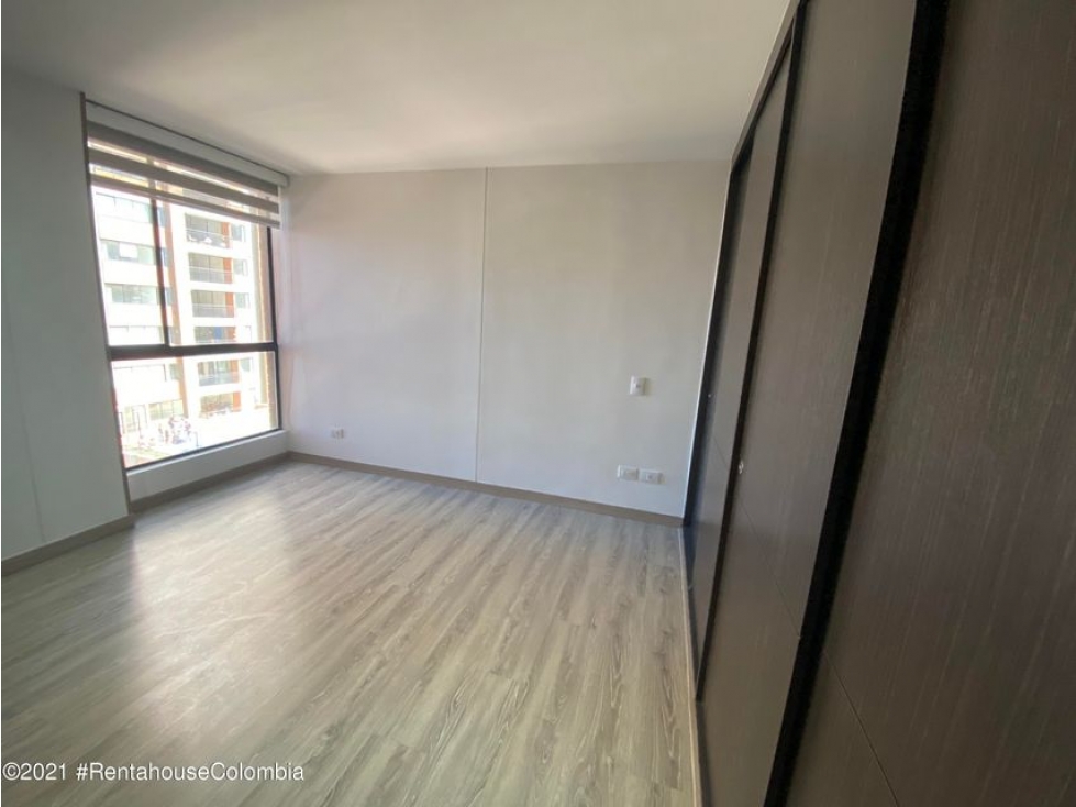 Apartamento en  Barrancas Norte GZ: 23-820