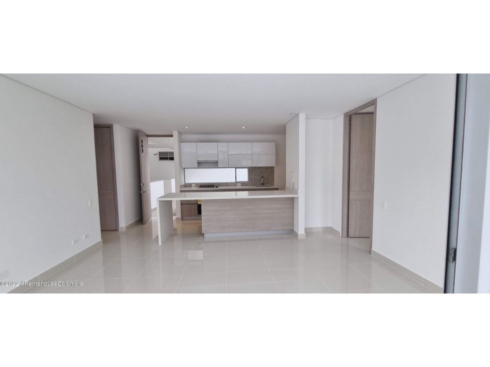 Apartamento en  Pontezuela S.G  23-1858