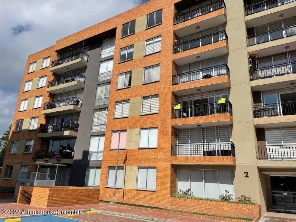 Apartamento en  20 de Julio(Chia) S.G  23-1870