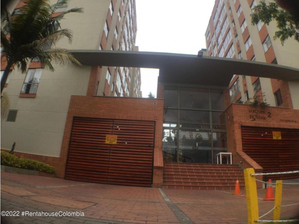 Apartamento en  La Floresta(Bogota) S.G  23-809