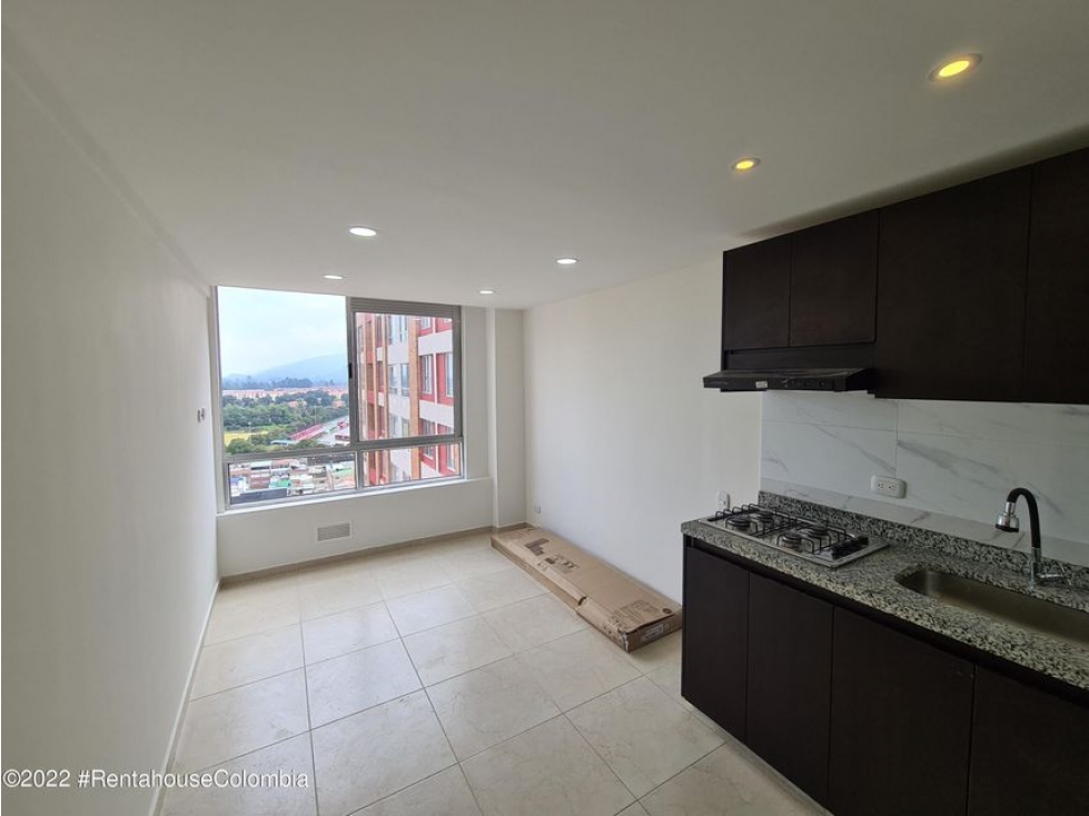 Apartamento en  Villa Del Prado RAH CO: 23-1920