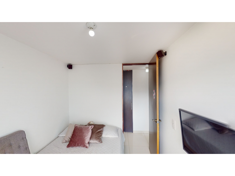 Apartamento en venta en Loma del Barro HABI 10491530118