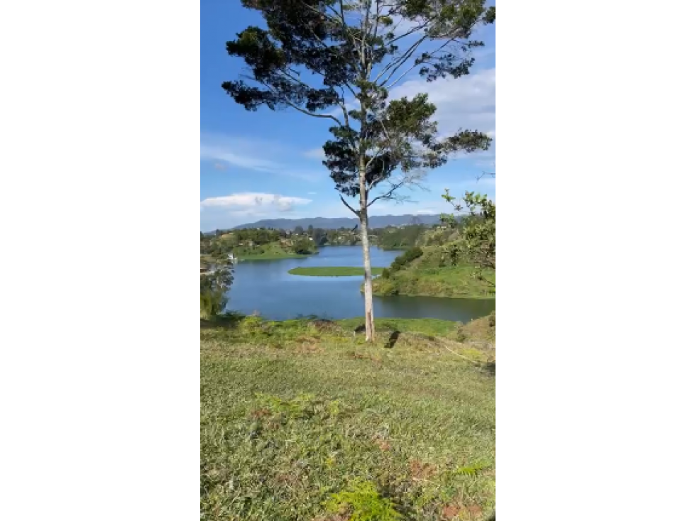 VENDO LOTE EN GUATAPÉ