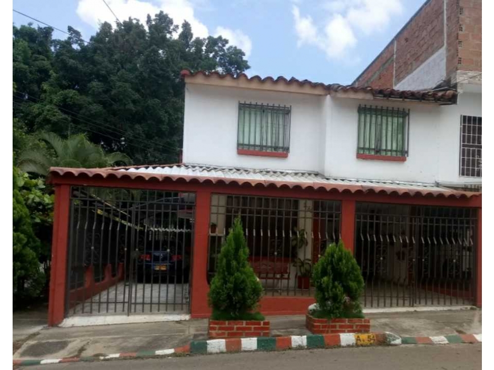 Vendo Casa Esquinera en Meléndez (S.S 6472920)