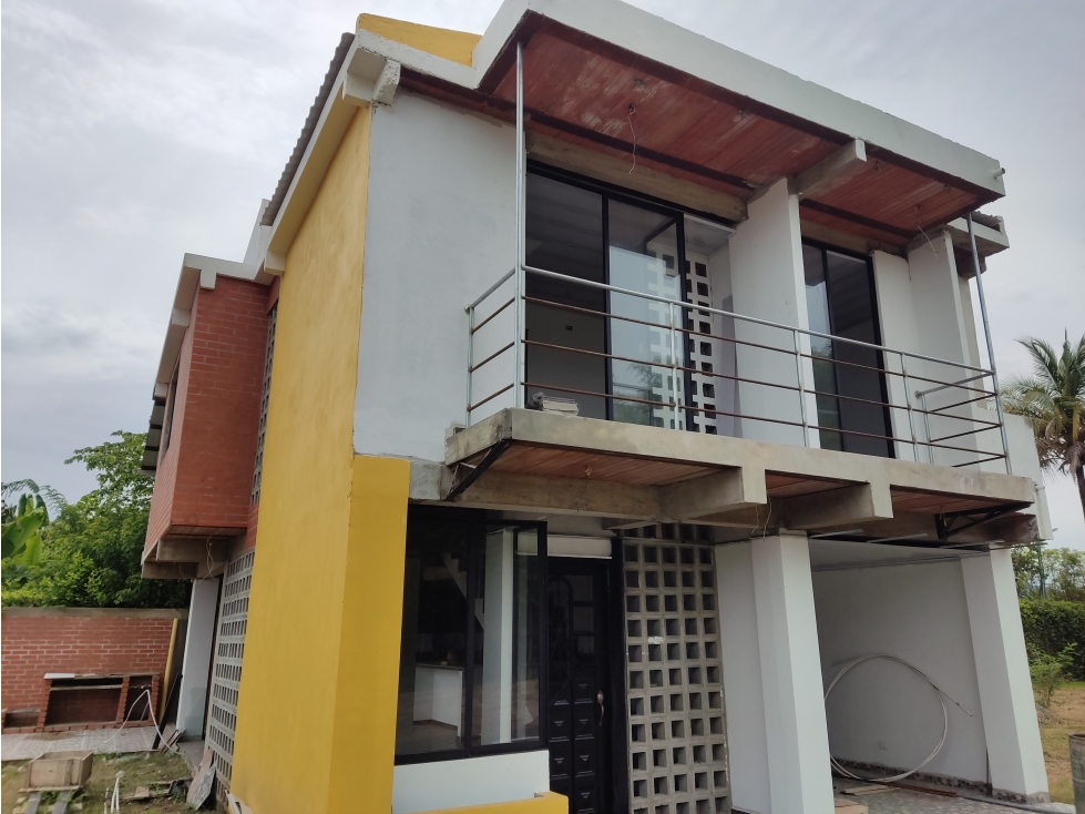 Vendo 2 lotes contiguos en conjunto en Rozo Valle