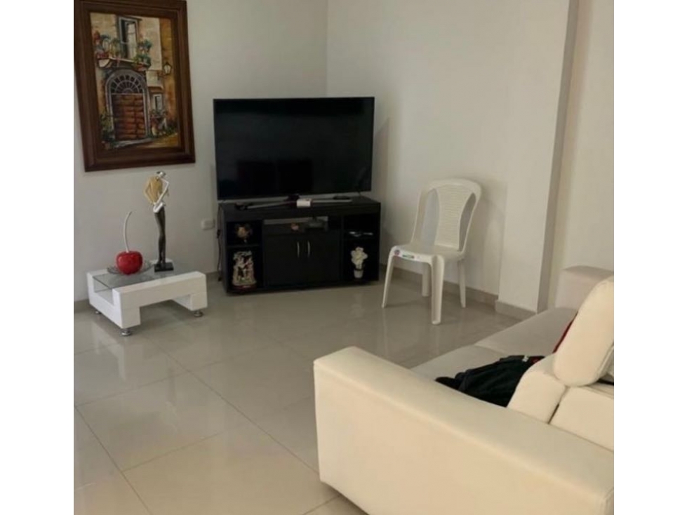 SE VENDE CASA EN LAS FLORES PALMIRA CV