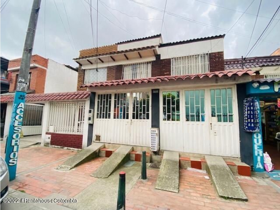 Casa en  Madelena(Bogota) RAH CO: 23-1827