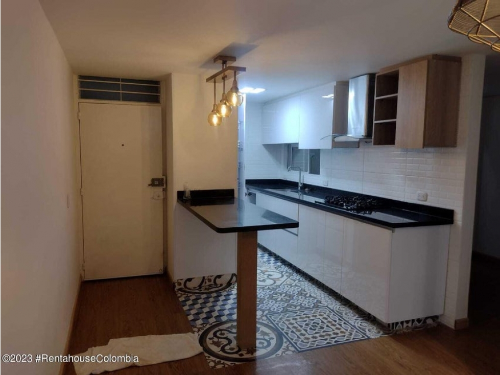 Apartamento en  Verganza RAH CO: 23-2039