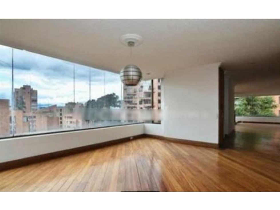 VENDO PENTHOUSE EN BOGOTÁ ( LOS ROSALES) T.P