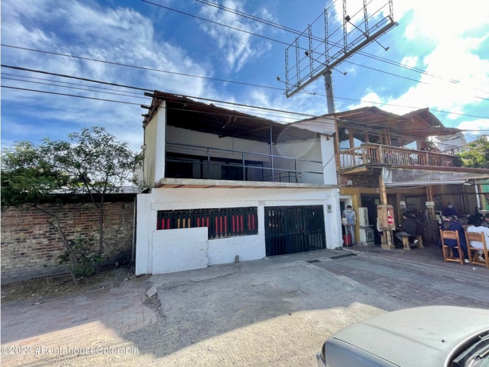 Comercial en  Santa Lucia(Chia) RAH CO: 23-2107