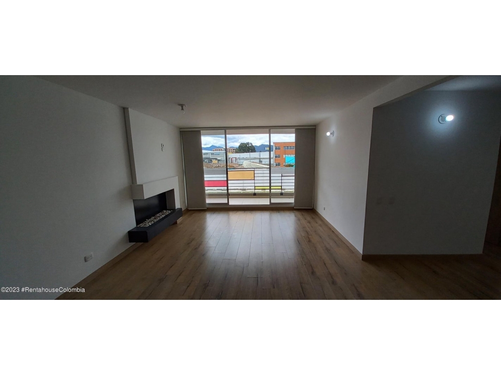 Apartamento en  Calahorra(Cajica) C.O: 24-882