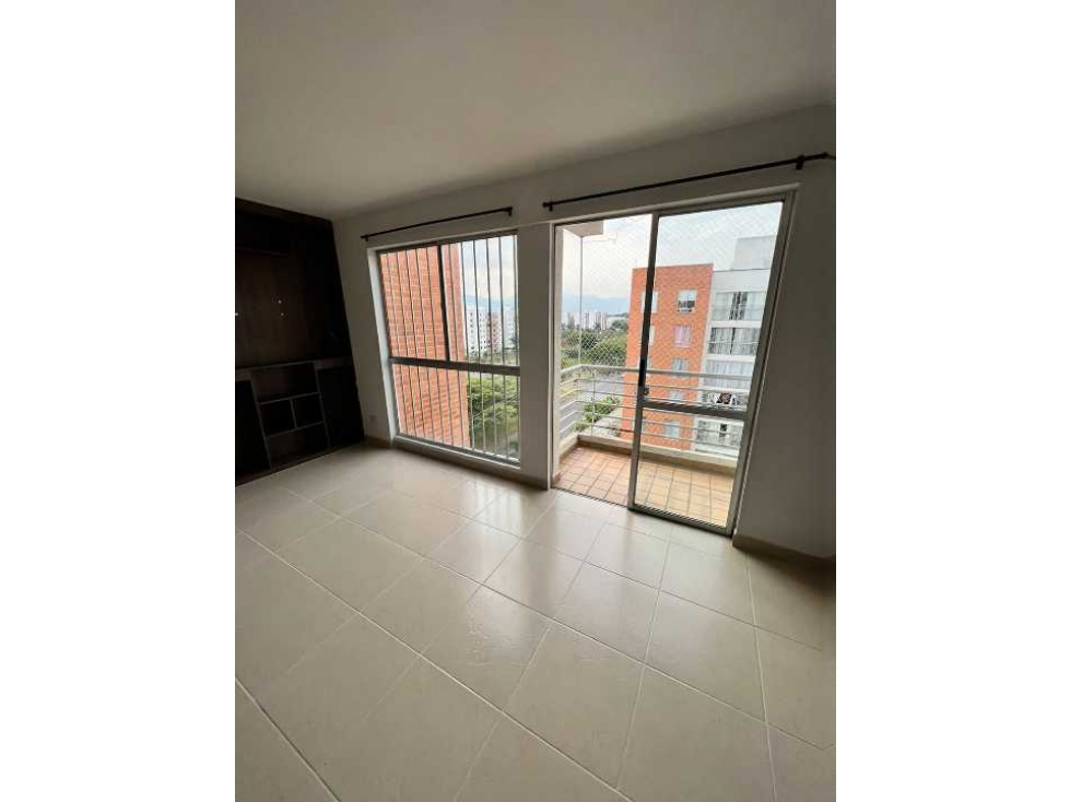 SE VENDE APARTAMENTO EN VALLE DEL LILI PISO 8 (D.C) CW:6887019