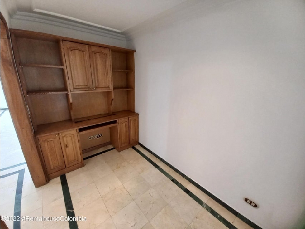 Apartamento en  Batan(Bogota) RAH CO: 24-234