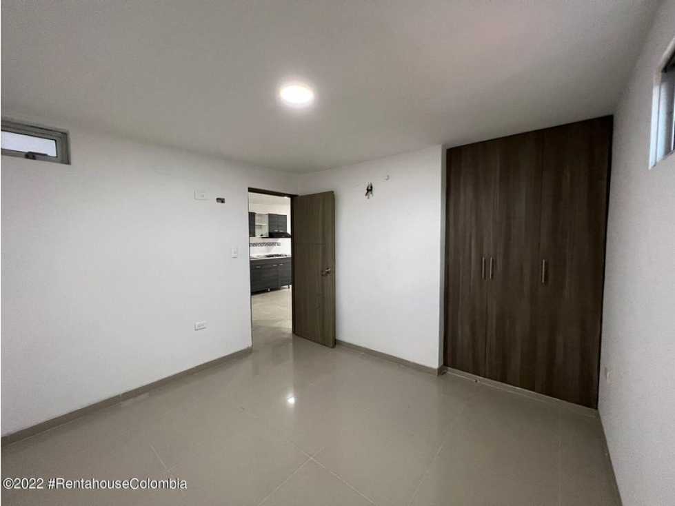 Apartamento en  Niza(Cucuta) RAH CO: 24-417