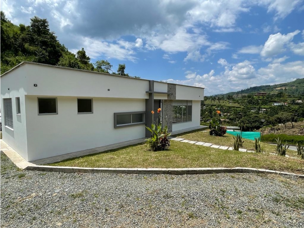 Se vende casa campestre por San Bernando del Viento