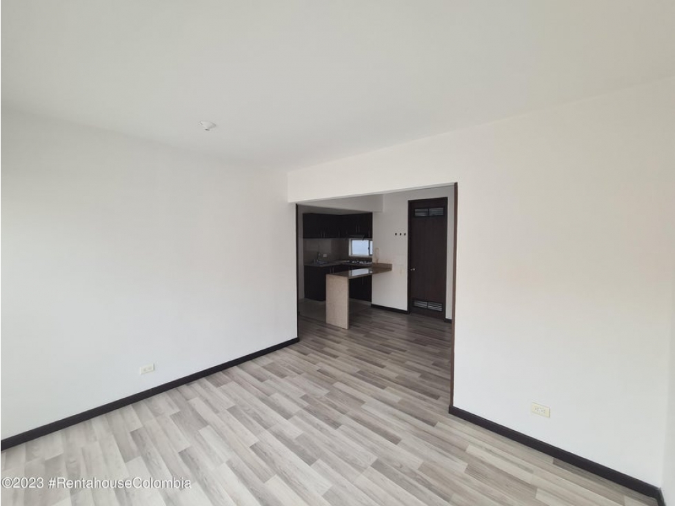 Apartamento en  Nueva Castilla RAH CO: 24-288