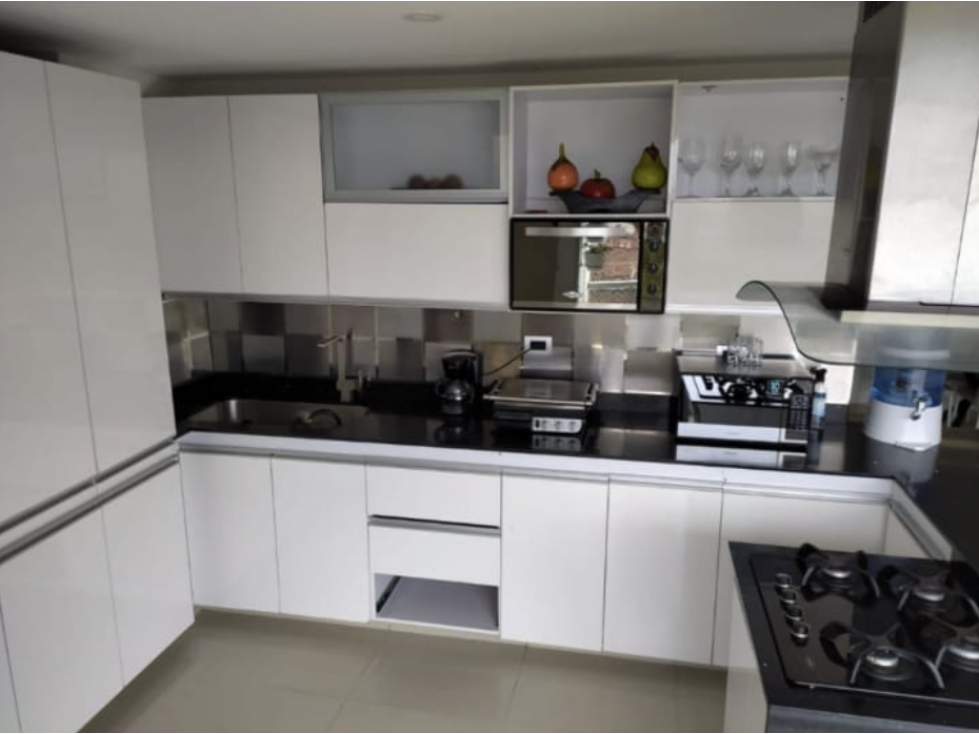 HERMOSO APARTAMENTO DUPLEX EN MEDELLIN SECTOR LOS COLORES