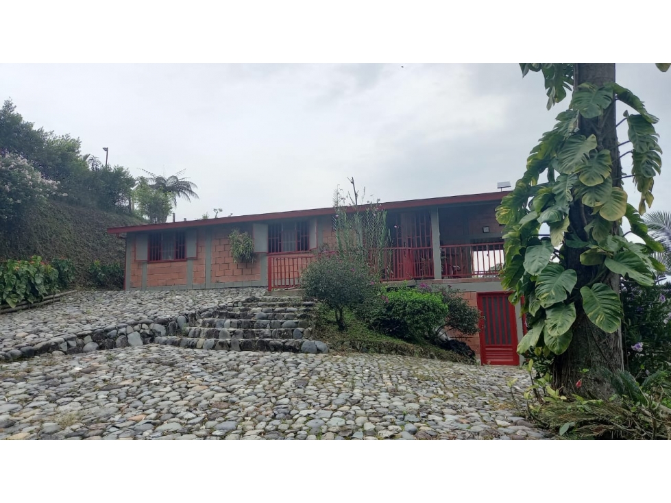 Vendo Casa campestre en conjunto cerrado en Palestina Caldas