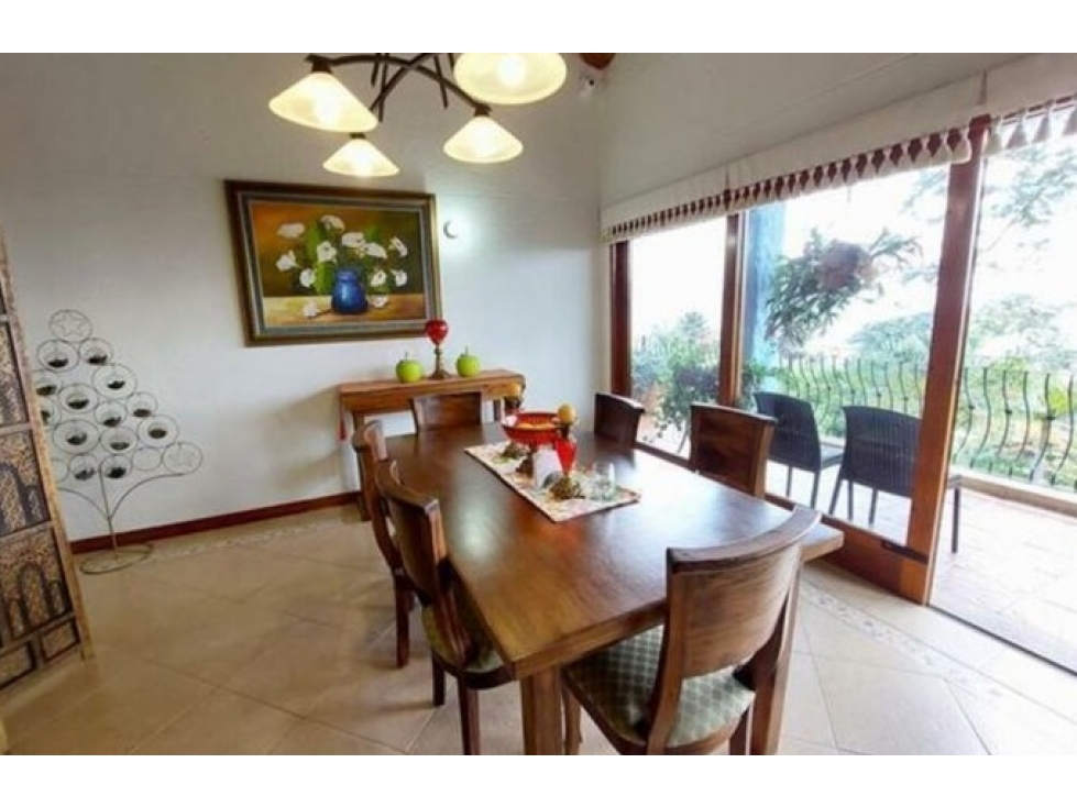 CASA CAMPESTRE LOMA DEL ESCOBERO ENVIGADO