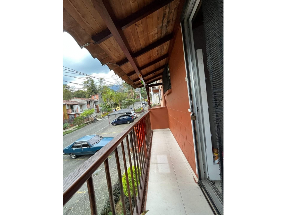 PRECIO DE OFERTA  OPORTUNIDAD CASA EN SECTOR BARILOCHE UNIDAD ABIERTA