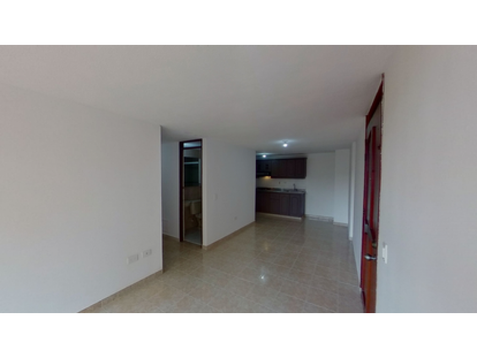 VENDO APARTAMENTO EN PISO BAJO CON TERRAZA EN ENVIGADO