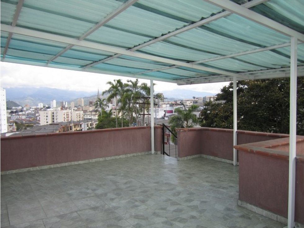 Gran Casa 5 alcobas Campohermoso Manizales