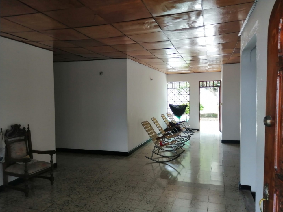 SE VENDE Y SE ARRIENDA CASA EN ZONA CENTRO DE MONTERIA